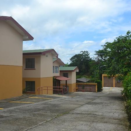 Hotel La Villa Quesada  Extérieur photo