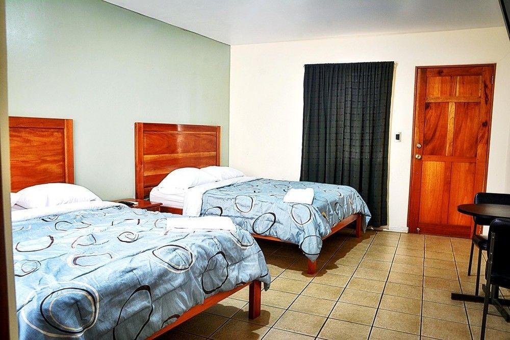 Hotel La Villa Quesada  Extérieur photo