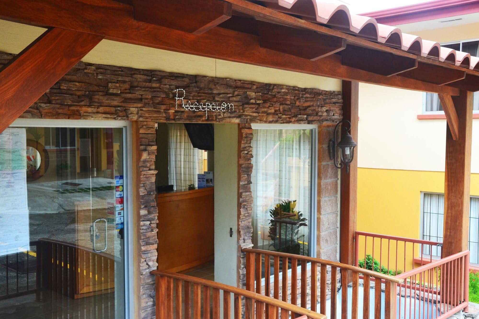 Hotel La Villa Quesada  Extérieur photo