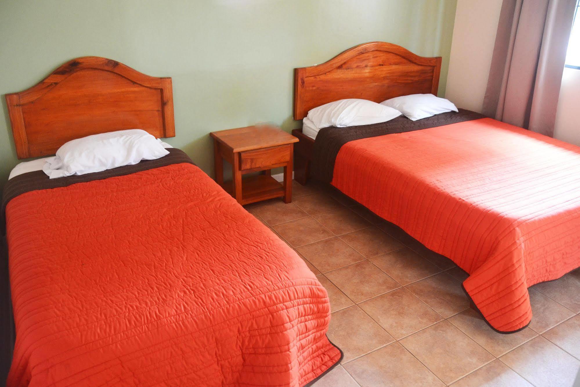 Hotel La Villa Quesada  Extérieur photo